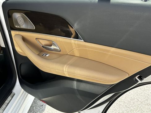 Certified 2025 Mercedes-Benz GLE 350 4MATIC image 19