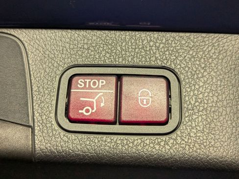 Used 2021 Mercedes-Benz GLB 250 image 53