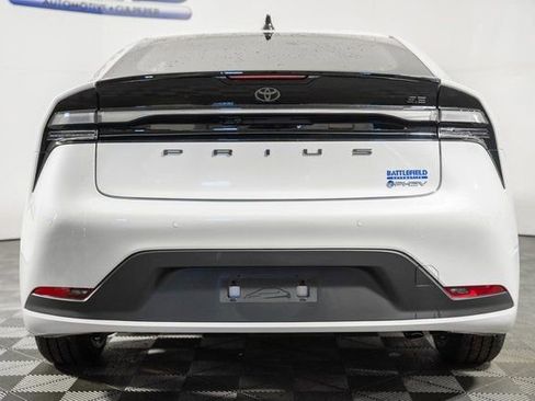 New 2026 Toyota Prius Plug-In Hybrid FWD image 5