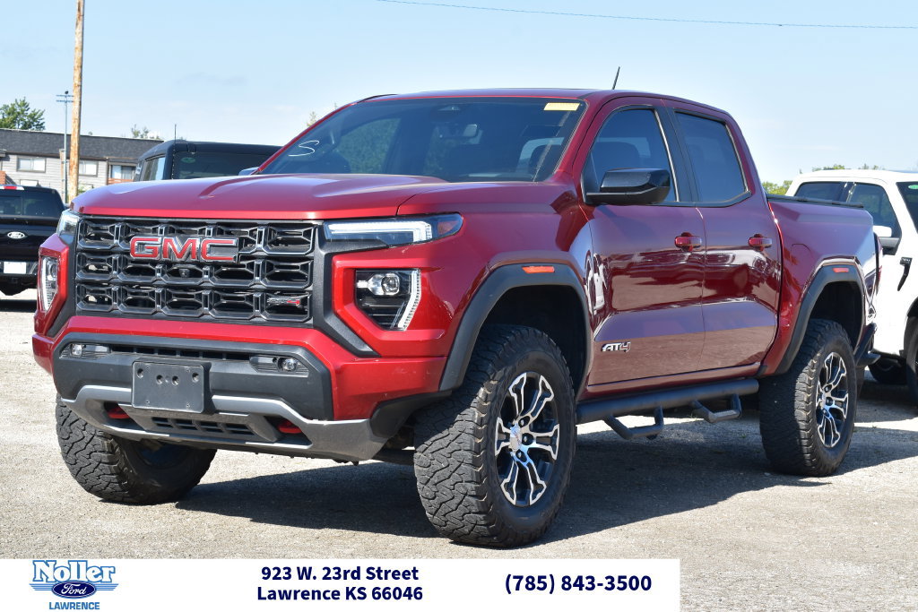 Used 2025 GMC Canyon AT4 w/ Technology Plus Package AWD/4WD image 1