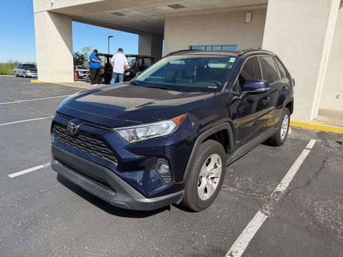 Used 2021 Toyota RAV4 XLE w/ Convenience Package image 10