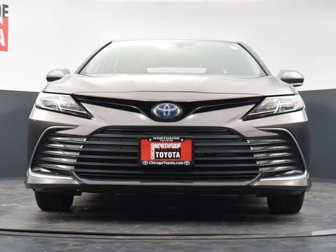 Used 2021 Toyota Camry LE image 29