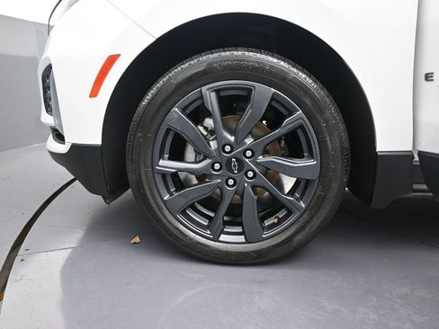 Used 2023 Chevrolet Equinox RS image 13