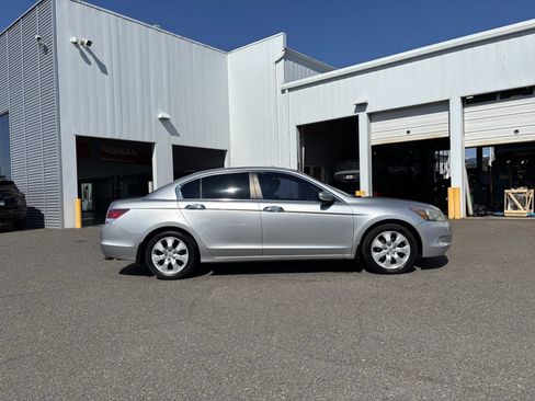 Used 2009 Honda Accord EX image 8