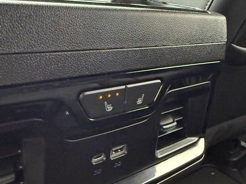 Used 2023 GMC Sierra 1500 AT4 AWD/4WD image 32