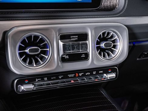 Used 2025 Mercedes-Benz G 63 AMG 4MATIC image 28