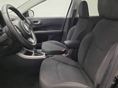Used 2018 Jeep Compass Sport w/ Tech Group FWD image 17
