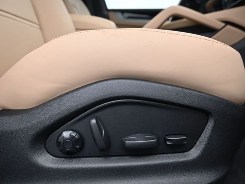 New 2026 Porsche Cayenne image 14
