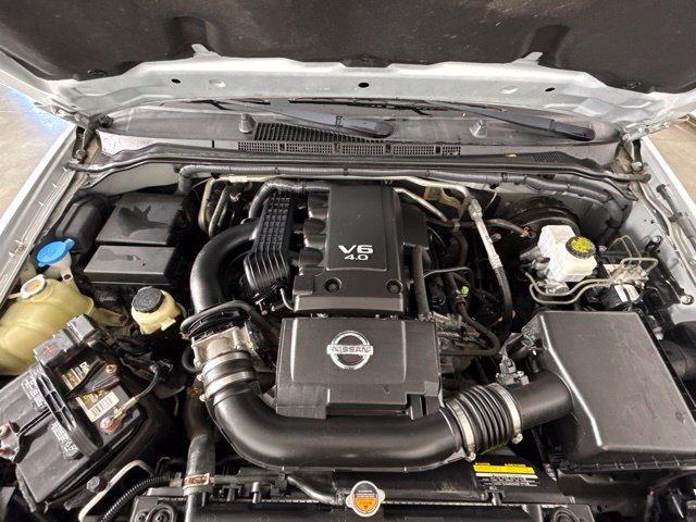 Used 2018 Nissan Frontier PRO-4X AWD/4WD image 12