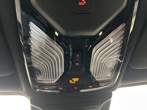 Used 2024 BMW X7 xDrive40i w/ M Sport Package image 18