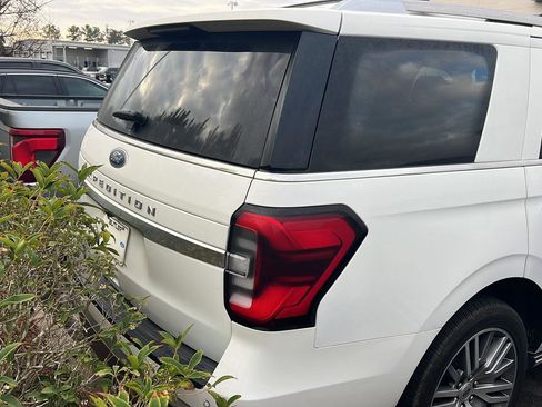 Certified 2023 Ford Expedition Platinum image 9
