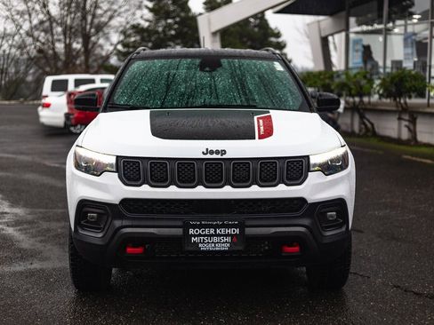 Used 2023 Jeep Compass Trailhawk w/ Trailhawk Elite Group image 5