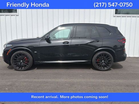 Used 2026 BMW X5 xDrive40i w/ M Sport Package AWD/4WD image 1