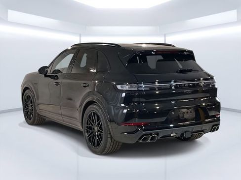 New 2026 Porsche Cayenne Turbo AWD/4WD image 3