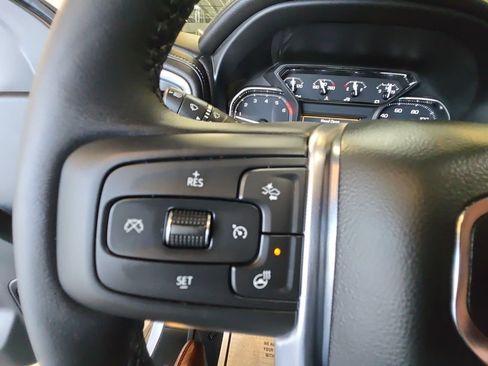 Used 2021 GMC Sierra 1500 SLT w/ SLT Premium Plus Package AWD/4WD image 26
