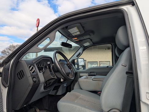 Used 2015 Ford F250 XLT w/ XLT Value Package image 13