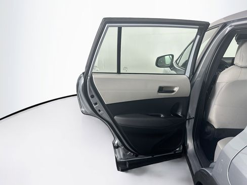 Used 2024 Toyota Corolla Cross L image 25