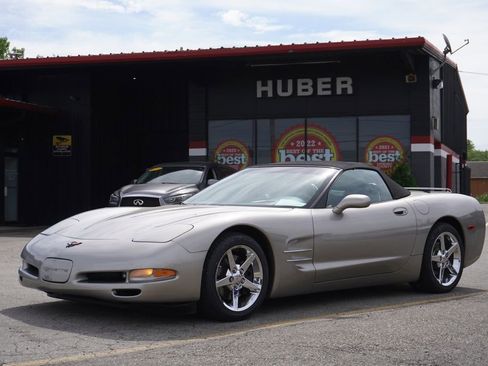 Used 2001 Chevrolet Corvette Convertible w/ Preferred Equipment Group2 RWD image 1