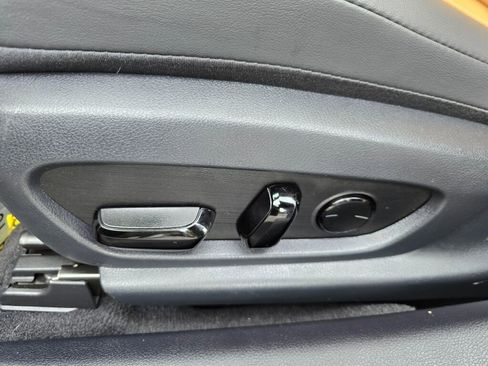 Used 2022 Lexus ES 250 w/ Premium Package image 19