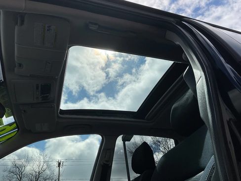 Used 2016 Subaru Forester 2.5i Premium w/ All-Weather Package image 11