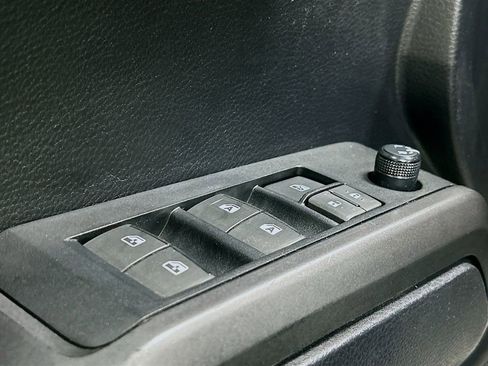 Used 2020 Toyota Tacoma 4x4 Double Cab image 17