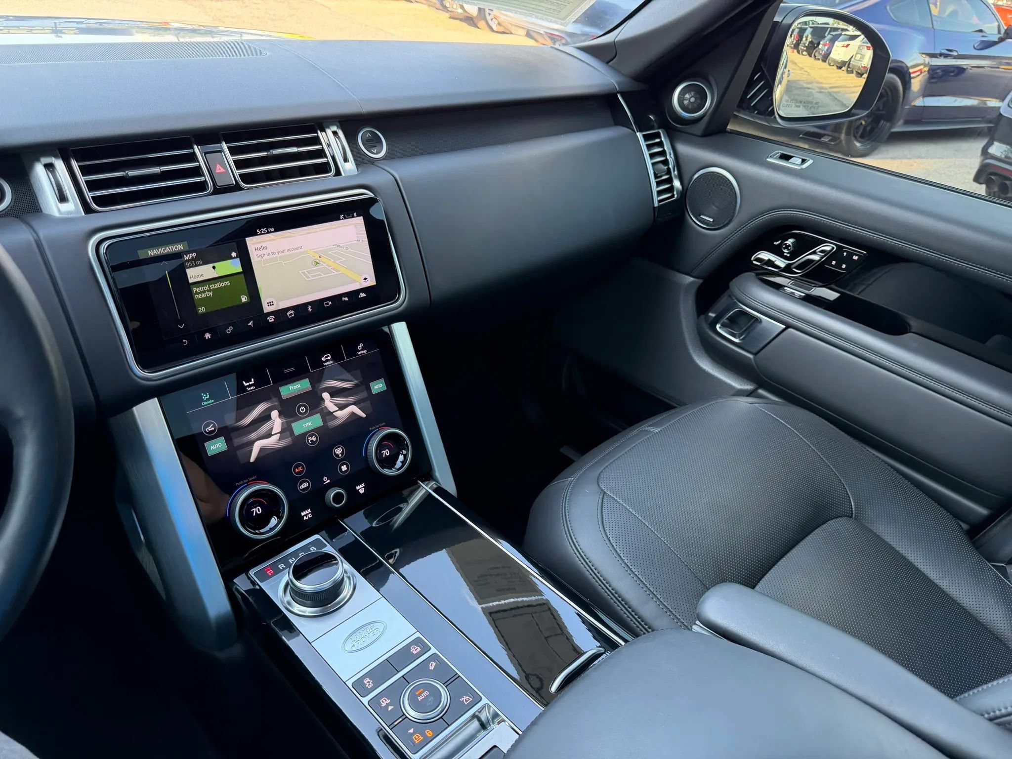Used 2021 Land Rover Range Rover P525 Westminster Edition LWB AWD/4WD image 37