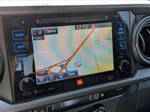 Used 2018 Toyota Tacoma TRD Off-Road AWD/4WD image 16