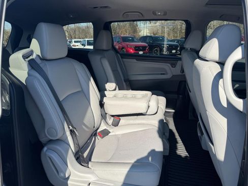 Certified 2024 Honda Odyssey EX-L image 10
