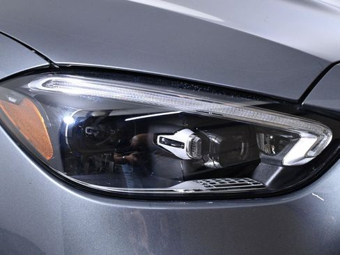 Used 2024 Mercedes-Benz C 300 4MATIC Sedan image 8