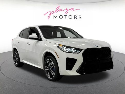 New 2026 BMW X2 xDrive28i w/ Technology Package AWD/4WD image 7