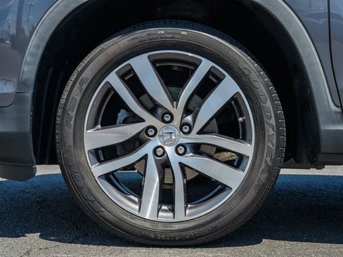 Used 2017 Honda Pilot Touring image 18