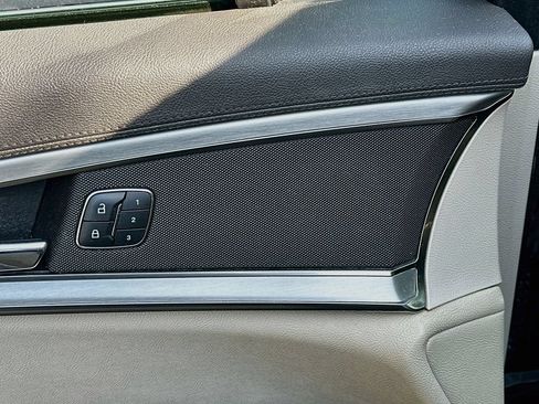 Used 2020 Lincoln Nautilus FWD w/ Equipment Group 101A image 19