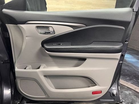 Used 2020 Honda Pilot EX-L image 12
