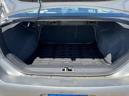 Used 2008 Ford Focus SE FWD image 5