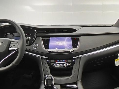 New 2025 Cadillac XT6 Luxury w/ LPO, Floor Liner Package image 10