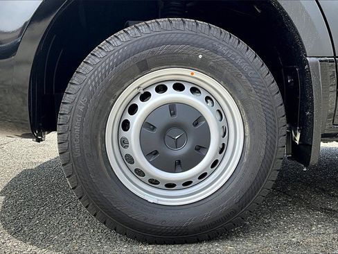 New 2025 Mercedes-Benz Sprinter 3500 image 11