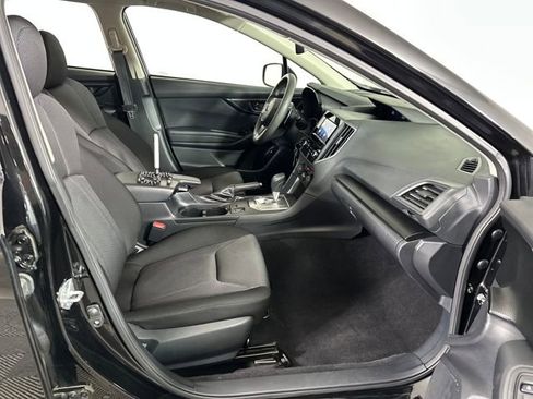 Used 2022 Subaru Impreza 2.0i Premium image 12