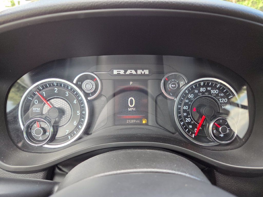 Used 2025 RAM 1500 Tradesman RWD image 31