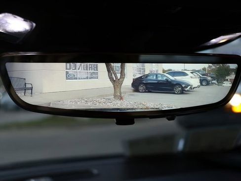 Used 2024 Chevrolet Corvette Stingray Coupe image 25