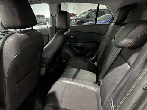 Used 2020 Chevrolet Trax LT w/ Driver Confidence Package image 33