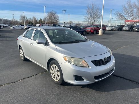 Used 2009 Toyota Corolla LE image 2