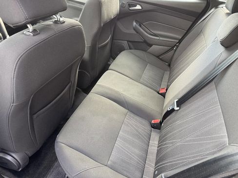 Used 2017 Ford Focus SEL image 20