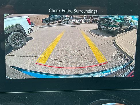 Used 2023 Mercedes-Benz GLB 250 4MATIC image 25