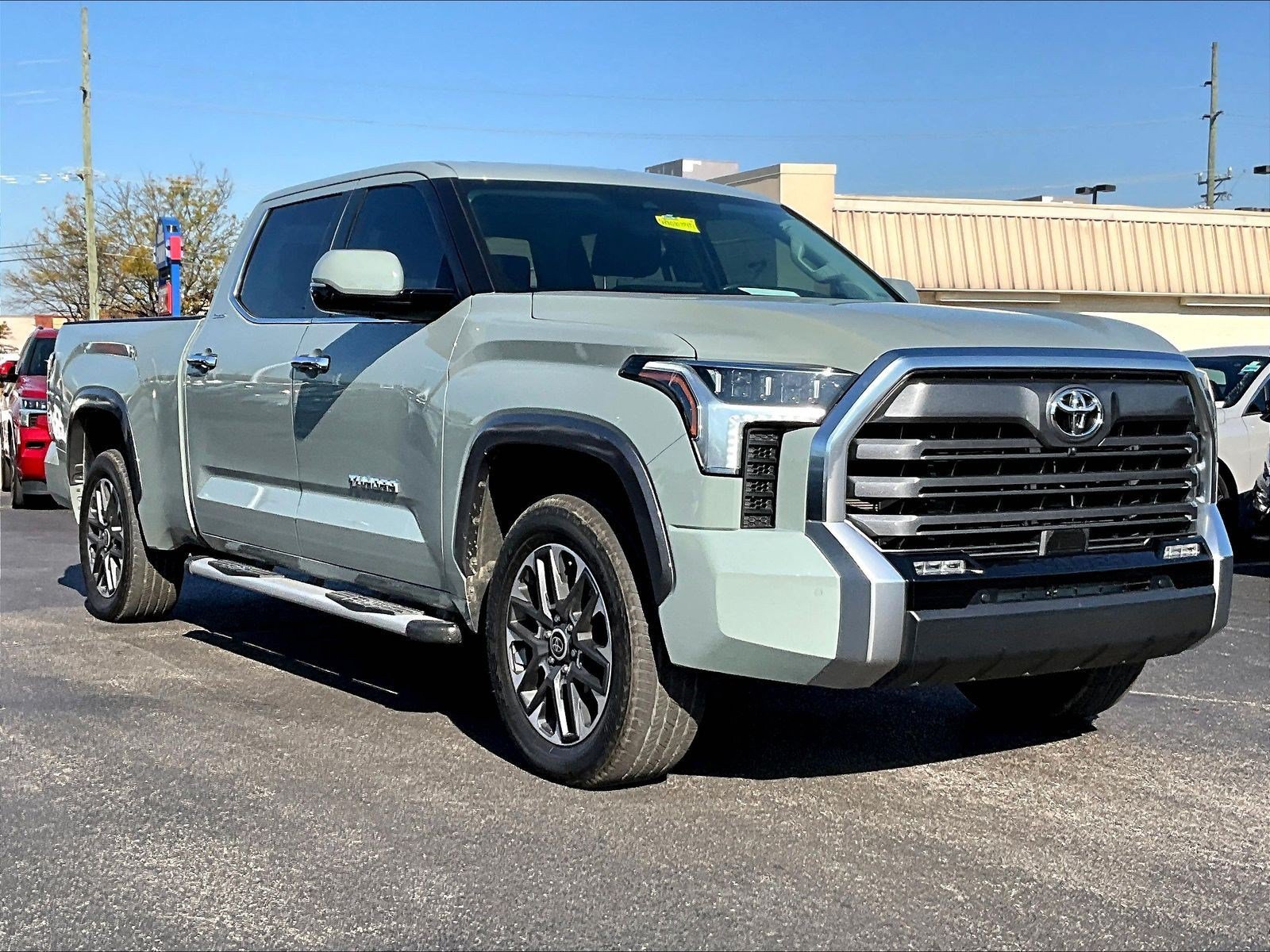 Used 2024 Toyota Tundra Limited AWD/4WD image 3