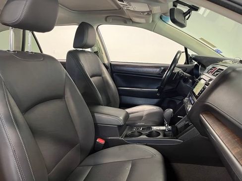 Used 2016 Subaru Outback 2.5i Limited AWD/4WD image 10