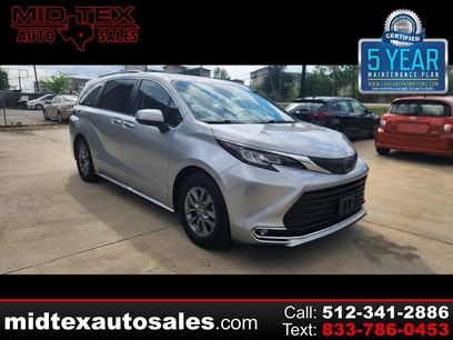 Used 2022 Toyota Sienna XLE