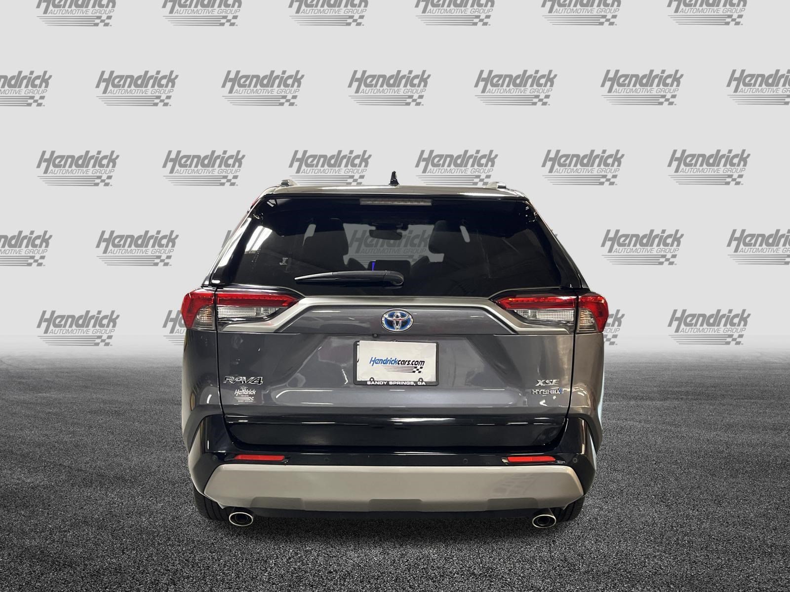 Used 2023 Toyota RAV4 XSE AWD/4WD image 9