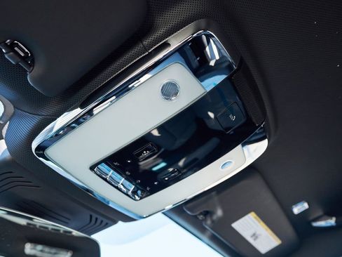 Used 2025 Rolls-Royce Ghost AWD/4WD image 85