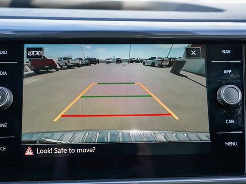 Used 2023 Volkswagen Taos SEL image 23