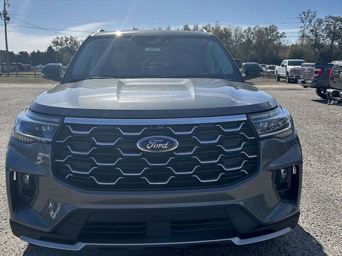 New 2026 Ford Explorer Platinum w/ LUX Leather Package image 2